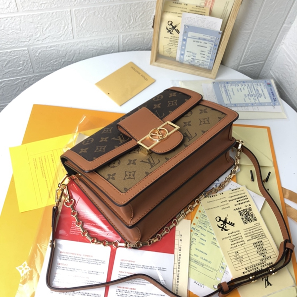 ルイヴィトンバッグ細部ディテール